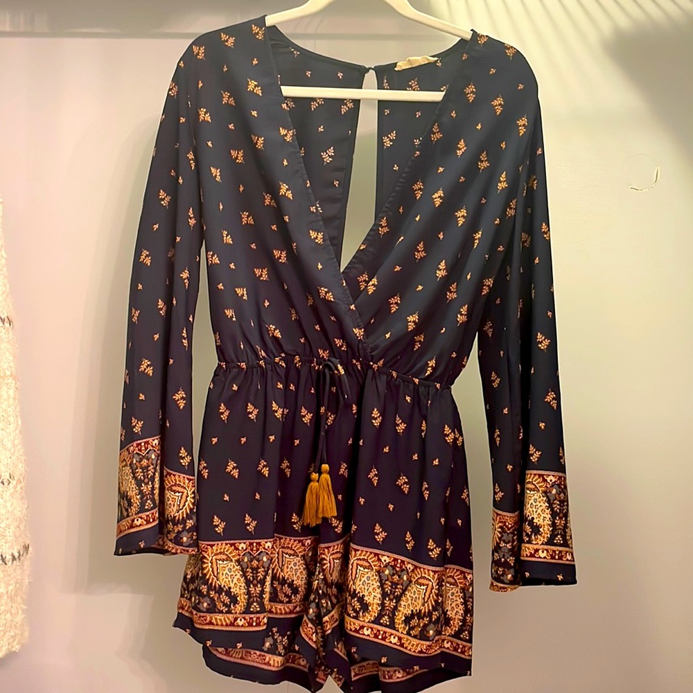 Long sleeve V cut romper